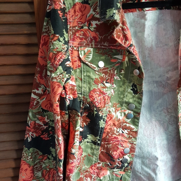 colorful jean jacket - Picture 4 of 13